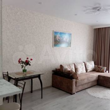 Продается 1-комнатная квартира, 56,8 м²
