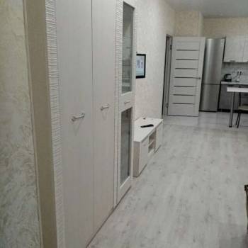 Продается 1-комнатная квартира, 56,8 м²