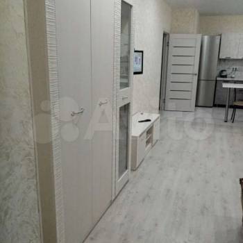Продается 1-комнатная квартира, 56,8 м²