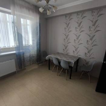 Сдается 1-комнатная квартира, 54 м²