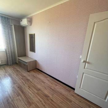 Продается 1-комнатная квартира, 37,8 м²