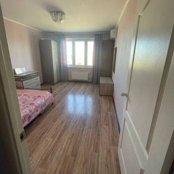 Продается 1-комнатная квартира, 37,8 м²