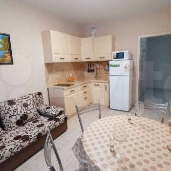 Продается 1-комнатная квартира, 41 м²