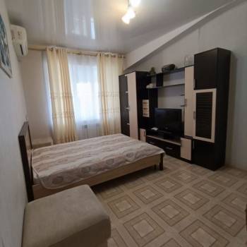 Продается 1-комнатная квартира, 38 м²