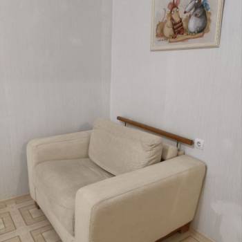 Продается 1-комнатная квартира, 38 м²