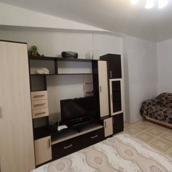 Продается 1-комнатная квартира, 38 м²