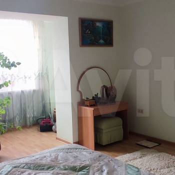 Продается 2-х комнатная квартира, 122 м²