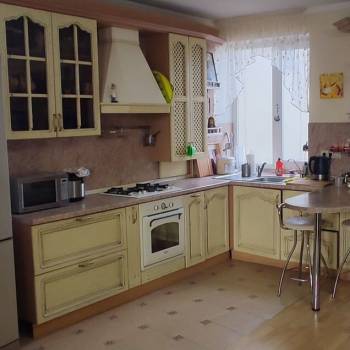 Продается 2-х комнатная квартира, 122 м²
