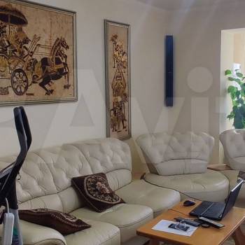 Продается 2-х комнатная квартира, 122 м²