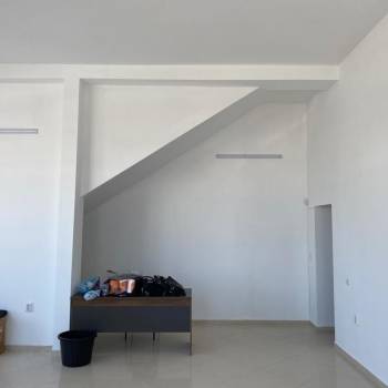 Сдается Нежилое помещение, 207 м²