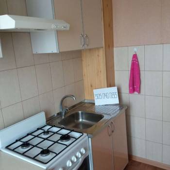 Продается 1-комнатная квартира, 42 м²