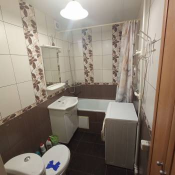 Продается 1-комнатная квартира, 42 м²