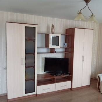 Продается 1-комнатная квартира, 42 м²