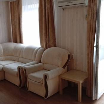 Продается 1-комнатная квартира, 42 м²