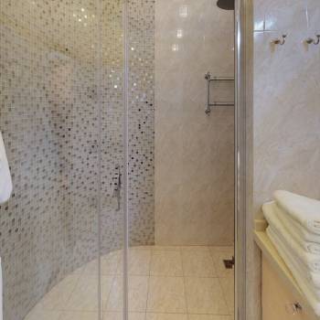 Продается 2-х комнатная квартира, 97,8 м²