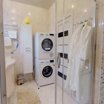 Продается 2-х комнатная квартира, 97,8 м²