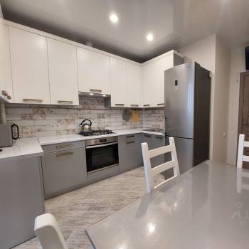 Сдается 1-комнатная квартира, 43 м²