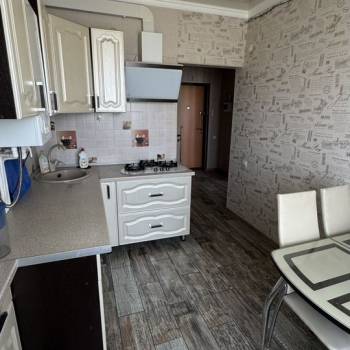 Продается 1-комнатная квартира, 30,6 м²