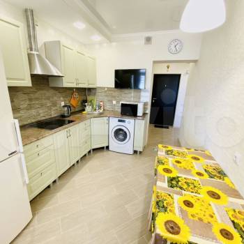 Продается 1-комнатная квартира, 40,4 м²