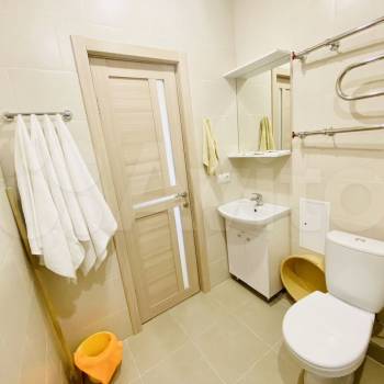 Продается 1-комнатная квартира, 40,4 м²