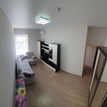 Продается 1-комнатная квартира, 38 м²