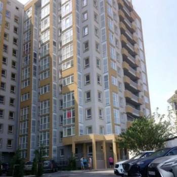 Продается 1-комнатная квартира, 38 м²