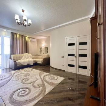 Сдается 2-х комнатная квартира, 100 м²