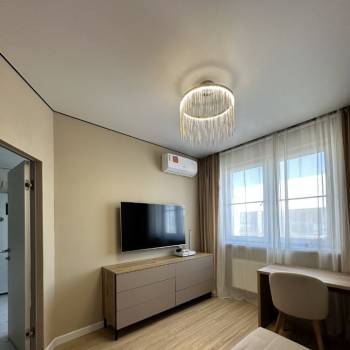 Продается 1-комнатная квартира, 45 м²