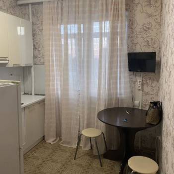 Сдается 1-комнатная квартира, 37 м²