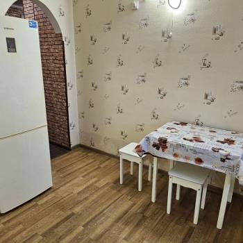 Сдается 1-комнатная квартира, 38 м²