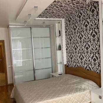 Сдается 1-комнатная квартира, 50 м²