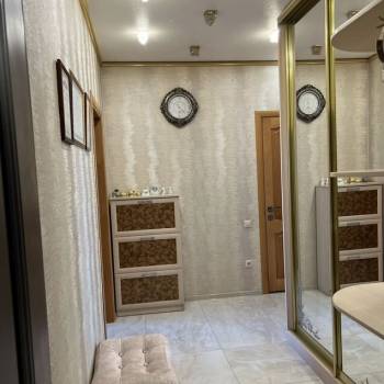 Сдается 1-комнатная квартира, 50 м²