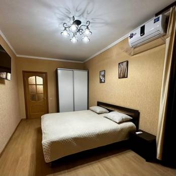 Продается 1-комнатная квартира, 50 м²