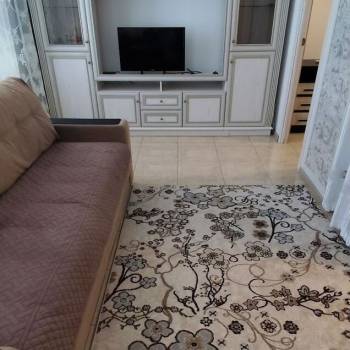 Продается 1-комнатная квартира, 37 м²