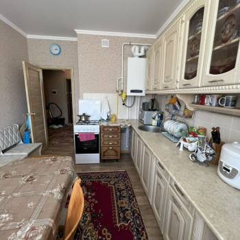 Продается 1-комнатная квартира, 47 м²