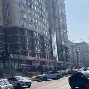 Продается 1-комнатная квартира, 50 м²