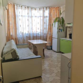 Продается 1-комнатная квартира, 50,7 м²