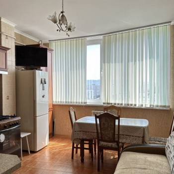 Продается 1-комнатная квартира, 49,1 м²