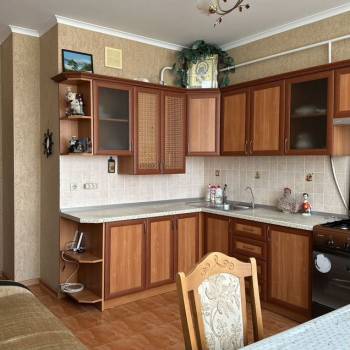 Продается 1-комнатная квартира, 49,1 м²