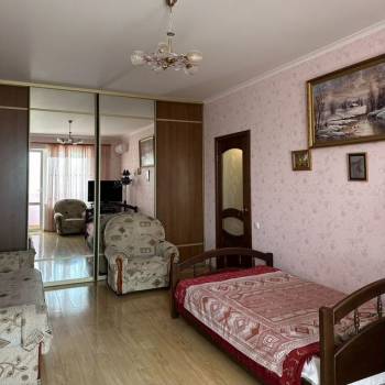 Продается 1-комнатная квартира, 49,1 м²
