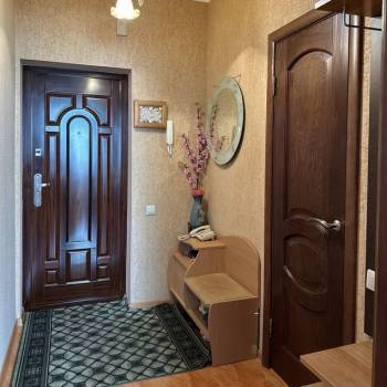 Продается 1-комнатная квартира, 49,1 м²