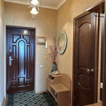 Продается 1-комнатная квартира, 49,1 м²