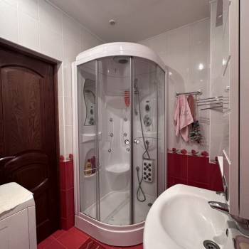 Продается 1-комнатная квартира, 49,1 м²