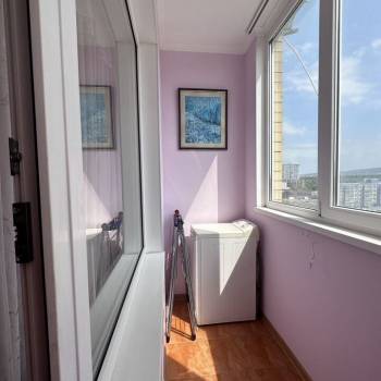Продается 1-комнатная квартира, 49,1 м²