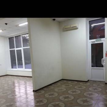 Продается Нежилое помещение, 110 м²