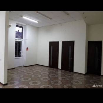 Продается Нежилое помещение, 110 м²