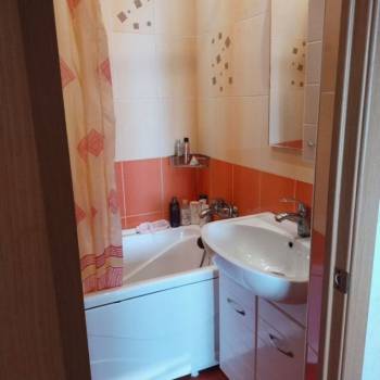 Продается 2-х комнатная квартира, 56 м²