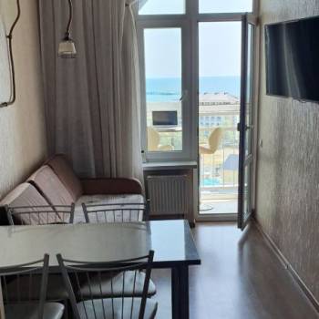 Продается 1-комнатная квартира, 38 м²