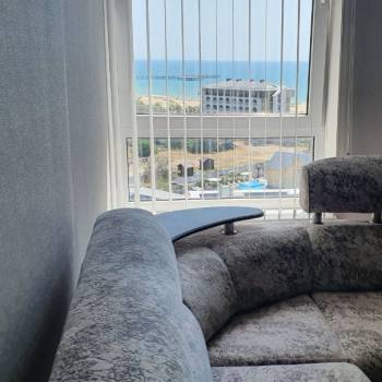 Продается 1-комнатная квартира, 38 м²
