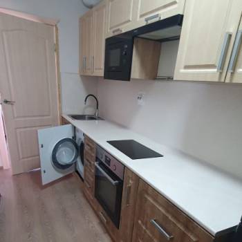 Продается 1-комнатная квартира, 38 м²